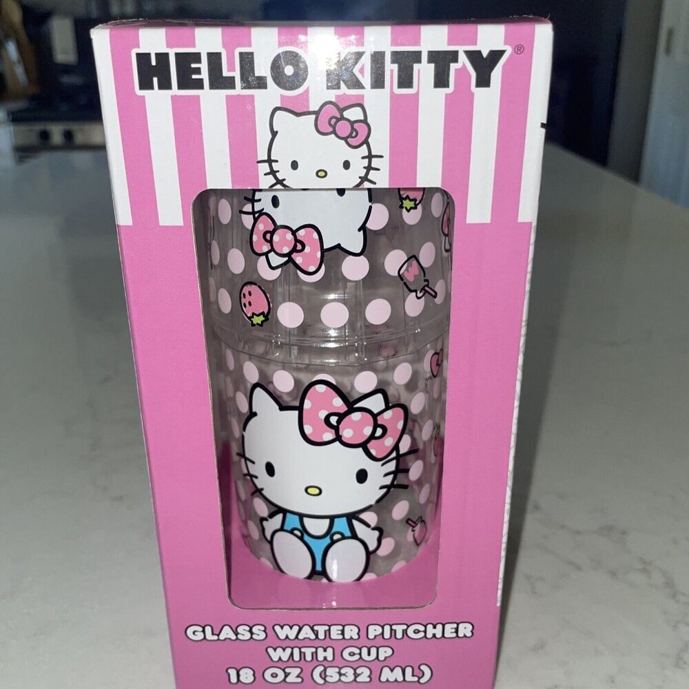 Hello‎ Kitty 18 OZ Glass Water Pitcher With Cup New In Box
